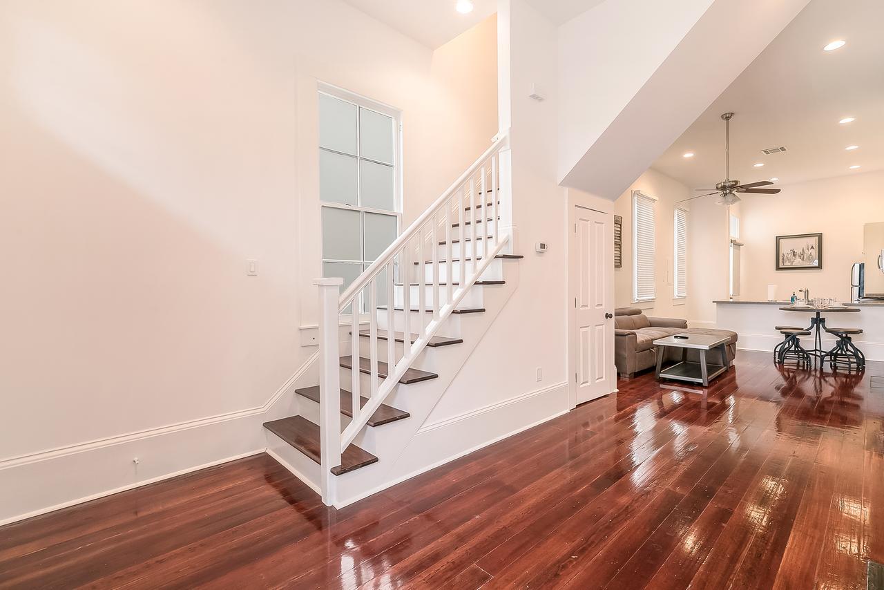ニューオーリンズModern 2Br On Carondelet By Hosteevaアパートメント エクステリア 写真