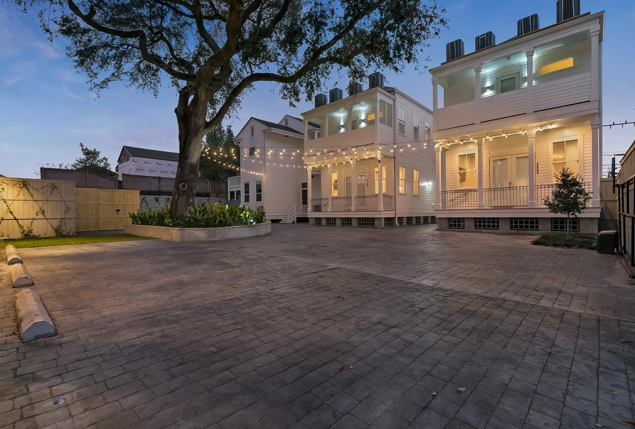 ニューオーリンズModern 2Br On Carondelet By Hosteevaアパートメント エクステリア 写真